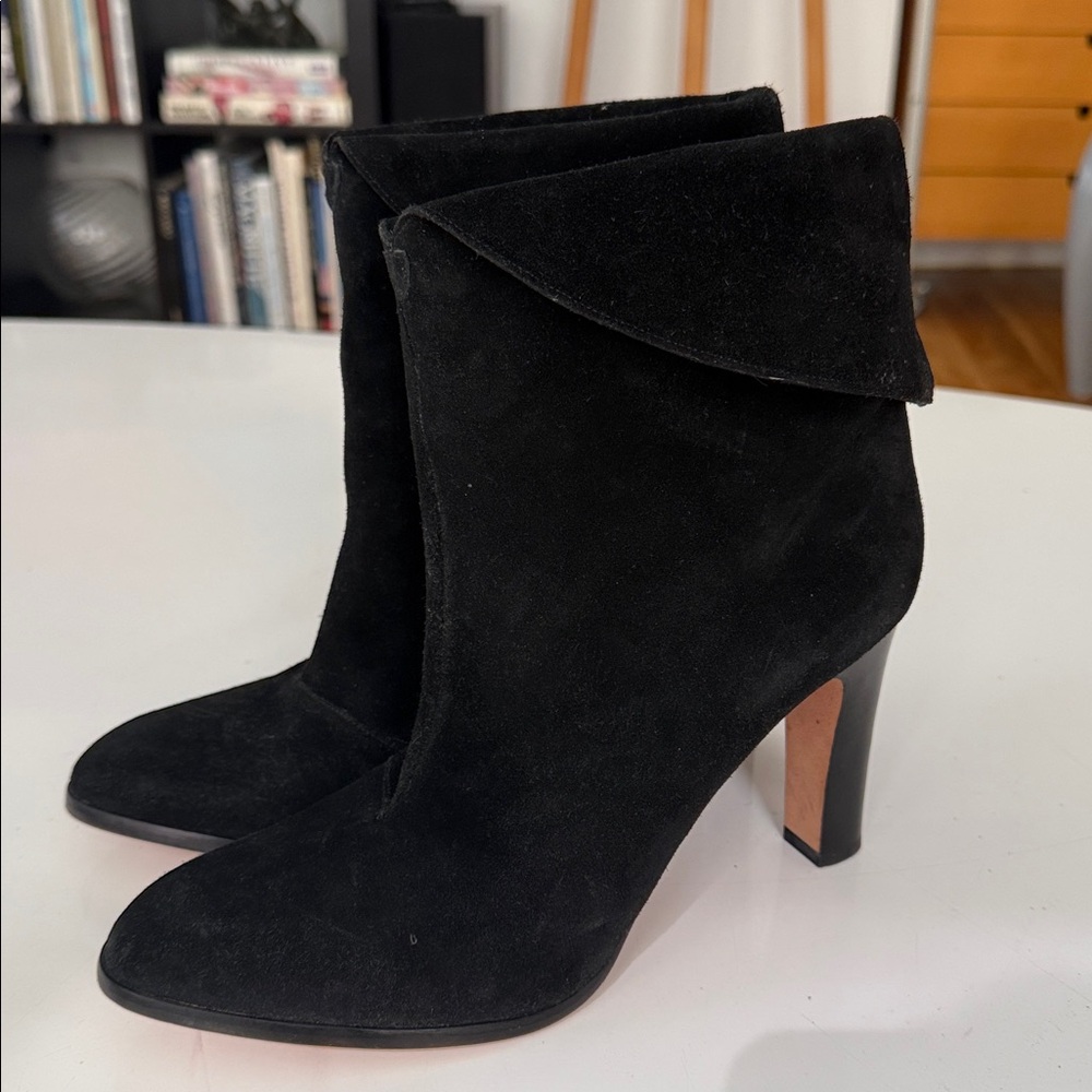 NWT Michael Kors Black Suede Heeled Boots